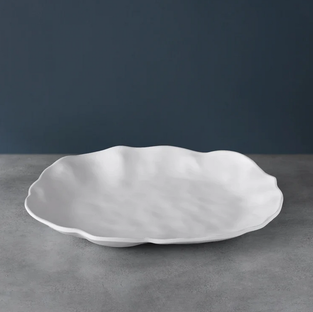 Vida Nube Large Oval Platter in White Tabletop in  at Wrapsody