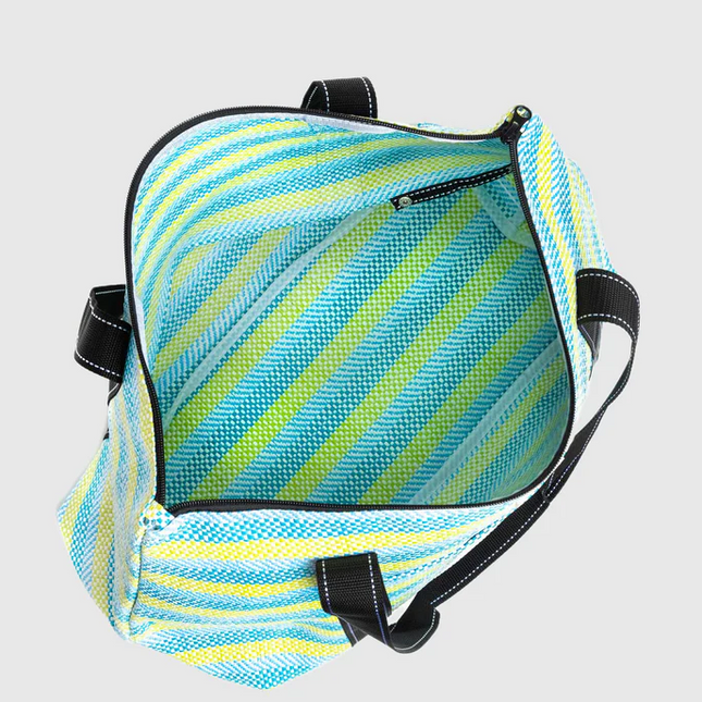 Scout On Holiday Hawaiian Breeze