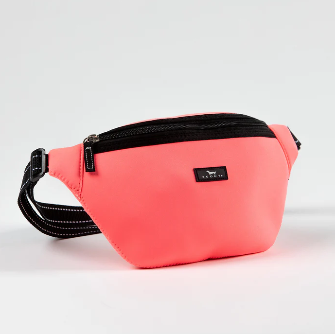 Scout Sun Belt Coral Travel Accessories in  at Wrapsody