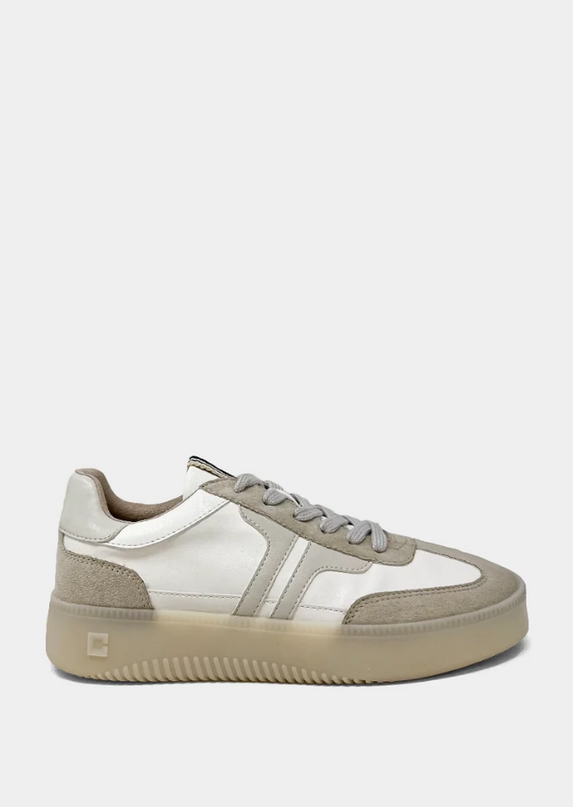 Poppy White Sneakers Shoes in 6 at Wrapsody