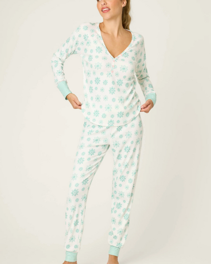 PJ Salvage Snowflake Wishes Ivory Set Loungewear in S at Wrapsody