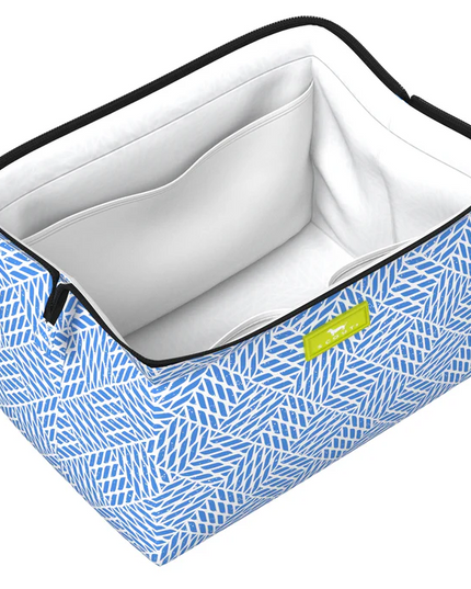 Scout Big Mouth Twisted Sister Travel Accessories in at Wrapsody