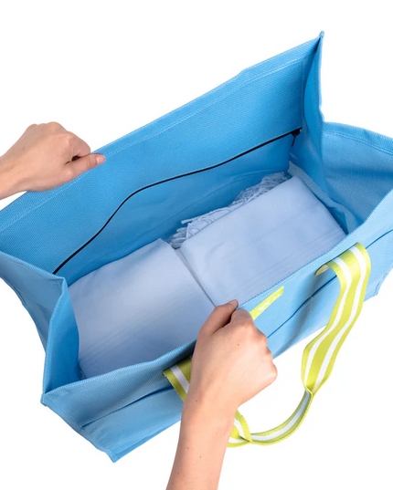 Scout Extended Stay Perri Woven Totes in at Wrapsody