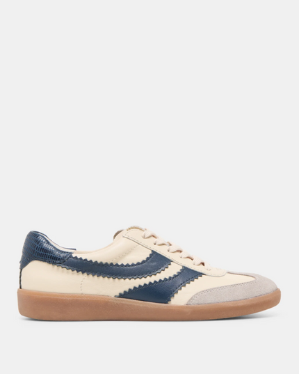Merit Leather Navy/White Sneakers Shoes in 6 at Wrapsody