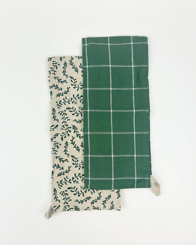Christmas Pine Towel Set of 2 Kitchen Towels in at Wrapsody