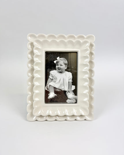 Cream Scalloped Frame Small