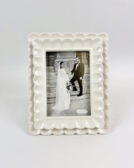 Cream Scalloped Frame Large