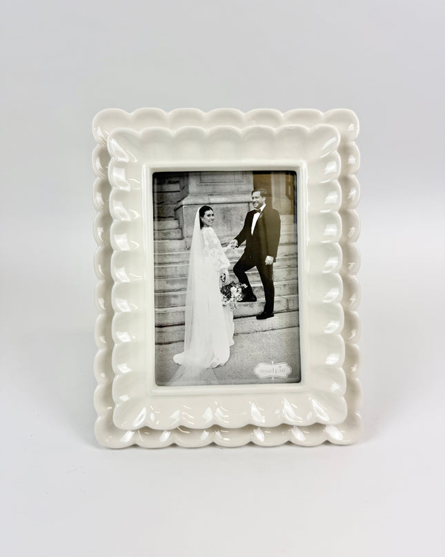 Cream Scalloped Frame Large