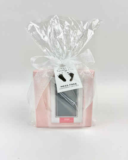 Footprint Gift Set Baby in Pink at Wrapsody