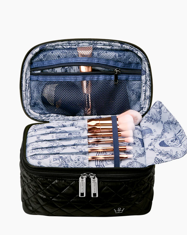 Oliver Thomas Not a Trainwreck Case - Navy Velvet Travel Accessories in  at Wrapsody