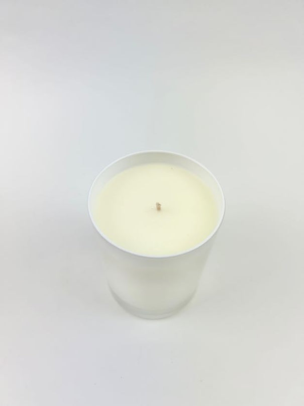 B's Knees 1-Wick Candle in Gardenia Candles in  at Wrapsody