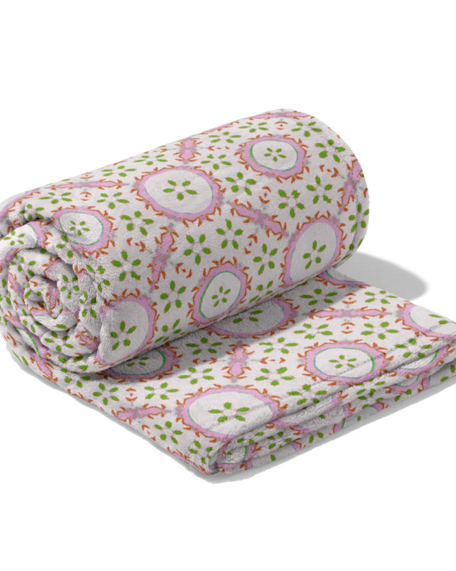 Rosie Fleece Blanket Blankets & Throws in at Wrapsody