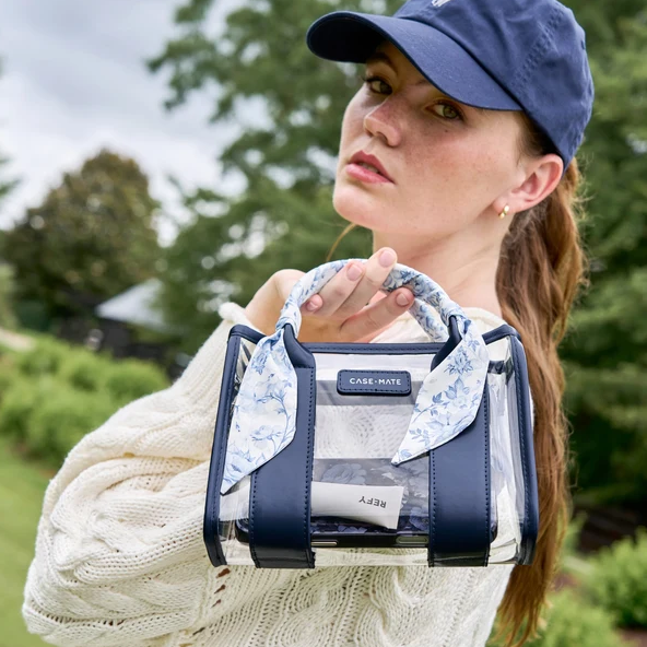 Case Mate Jelly Stadium Bag in Something Navy Twilly Handbags in at Wrapsody