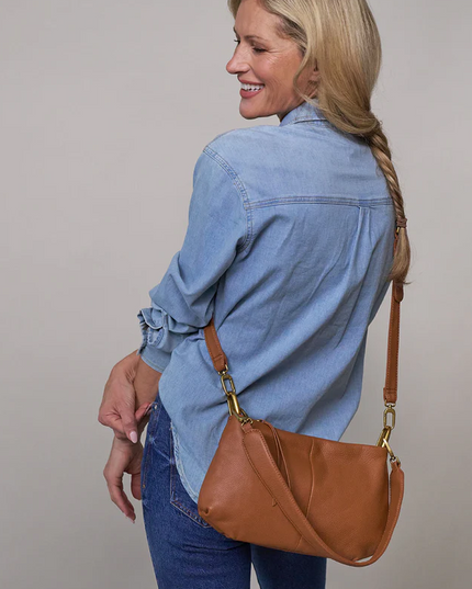 Hobo Vance Shoulder Crossbody in Warm Honey Handbags in  at Wrapsody