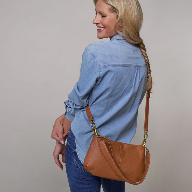 Hobo Vance Shoulder Crossbody in Warm Honey Handbags in  at Wrapsody