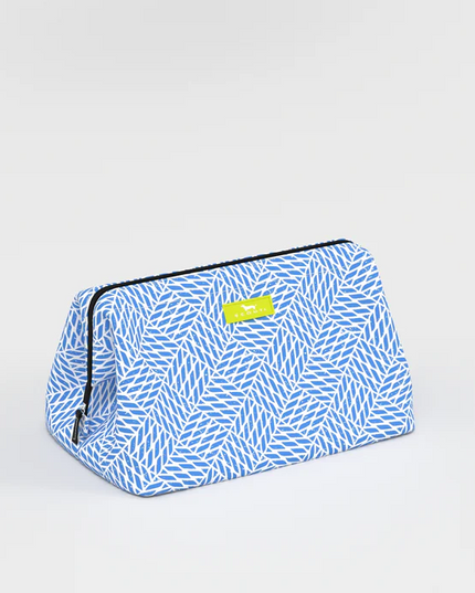 Scout Big Mouth Twisted Sister Travel Accessories in at Wrapsody