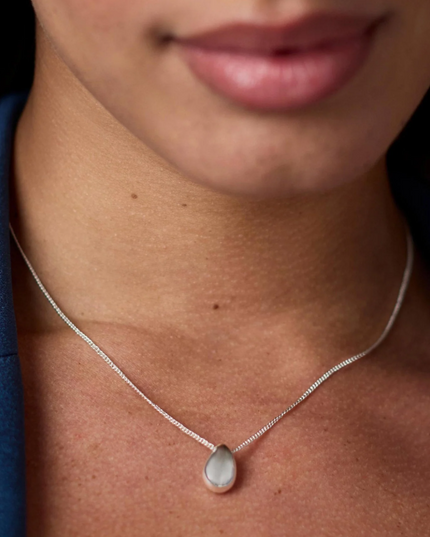 Julie Vos Wave Delicate Necklace in Silver Necklaces in at Wrapsody