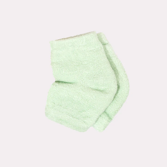 Green Moisturizing Heel Socks Bath & Body in  at Wrapsody