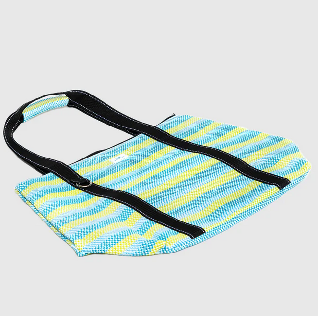 Scout On Holiday Hawaiian Breeze